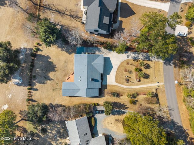 237 Ravenswood Road, Hampstead, NC 28443