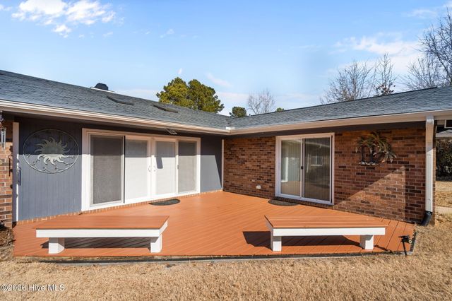 237 Ravenswood Road, Hampstead, NC 28443