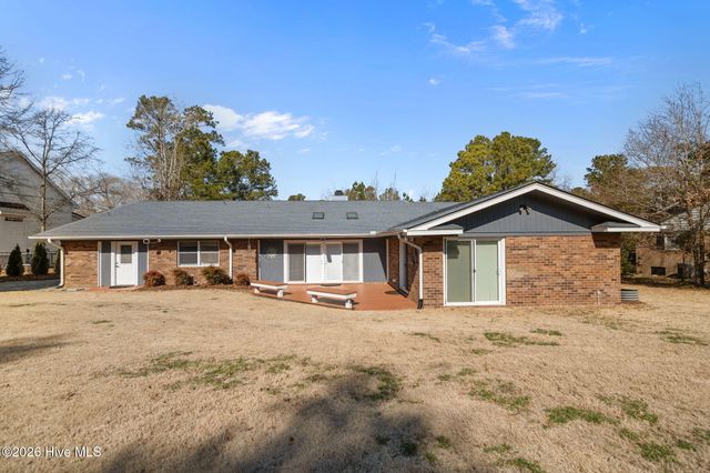 237 Ravenswood Road, Hampstead, NC 28443