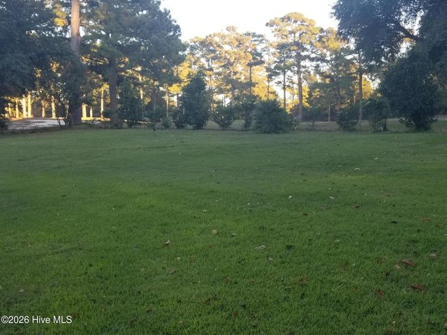 237 Ravenswood Road, Hampstead, NC 28443