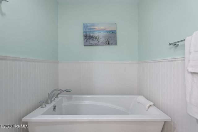 237 Ravenswood Road, Hampstead, NC 28443