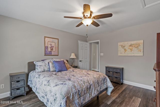 237 Ravenswood Road, Hampstead, NC 28443