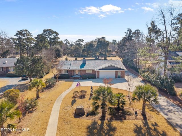 237 Ravenswood Road, Hampstead, NC 28443