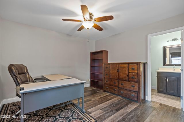 237 Ravenswood Road, Hampstead, NC 28443