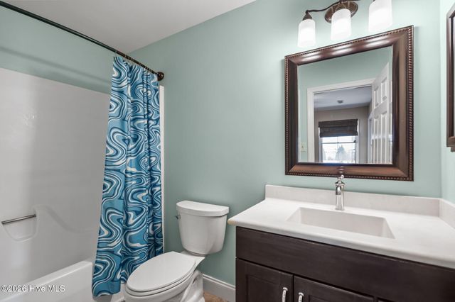 237 Ravenswood Road, Hampstead, NC 28443