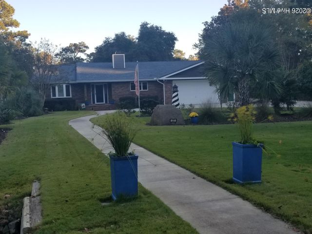 237 Ravenswood Road, Hampstead, NC 28443