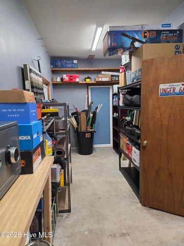 237 Ravenswood Road, Hampstead, NC 28443