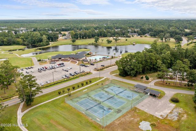 237 Ravenswood Road, Hampstead, NC 28443