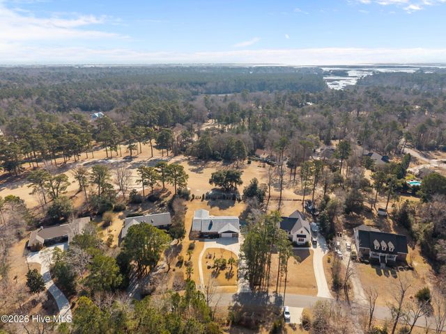 237 Ravenswood Road, Hampstead, NC 28443