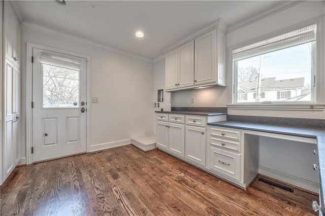 6717 Willow Lane, Mission Hills, KS 66208