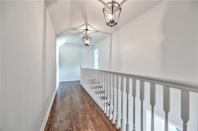 6717 Willow Lane, Mission Hills, KS 66208