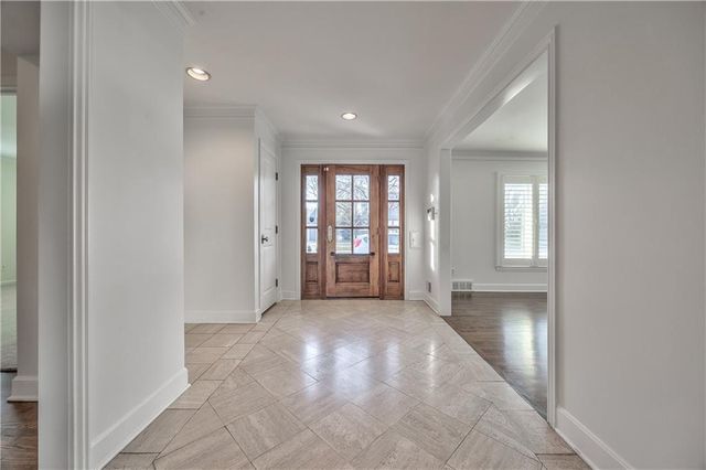 6717 Willow Lane, Mission Hills, KS 66208