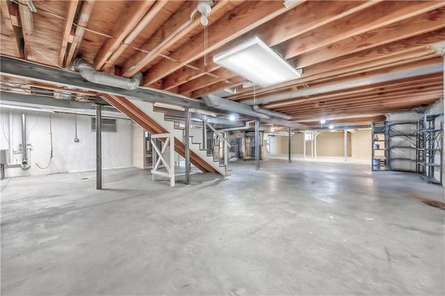 6717 Willow Lane, Mission Hills, KS 66208