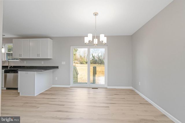 829 W GARDEN RD, Vineland, NJ 08360