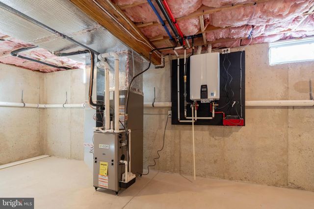 829 W GARDEN RD, Vineland, NJ 08360