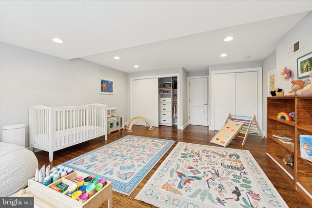 1916 LOMBARD ST, Philadelphia, PA 19146