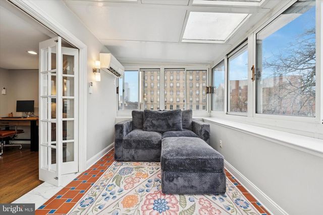 1916 LOMBARD ST, Philadelphia, PA 19146