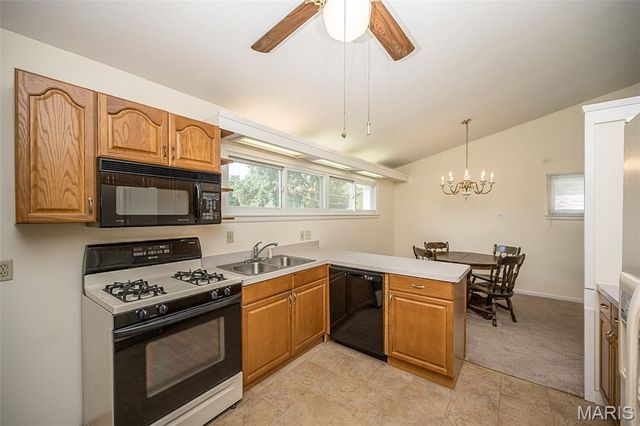 612 Acorn Drive, Crestwood, MO 63126