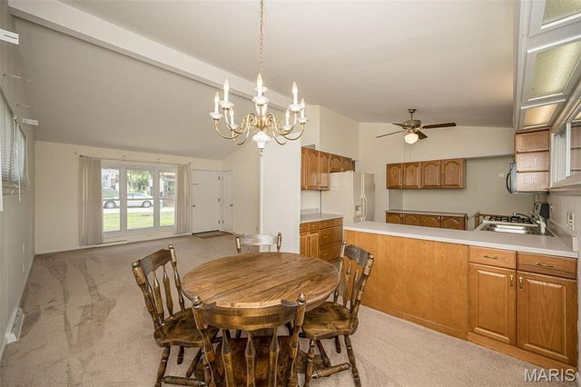 612 Acorn Drive, Crestwood, MO 63126