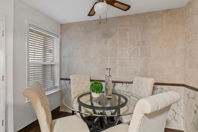 6900 Skillman Street 406, Dallas, TX 75231