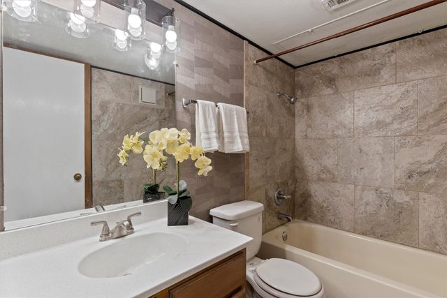 6900 Skillman Street 406, Dallas, TX 75231