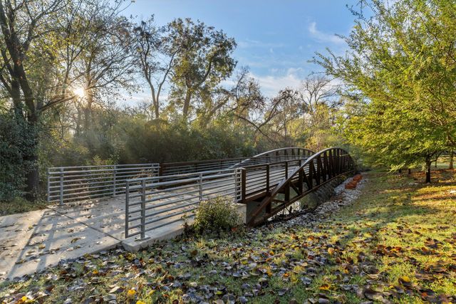 6900 Skillman Street 406, Dallas, TX 75231