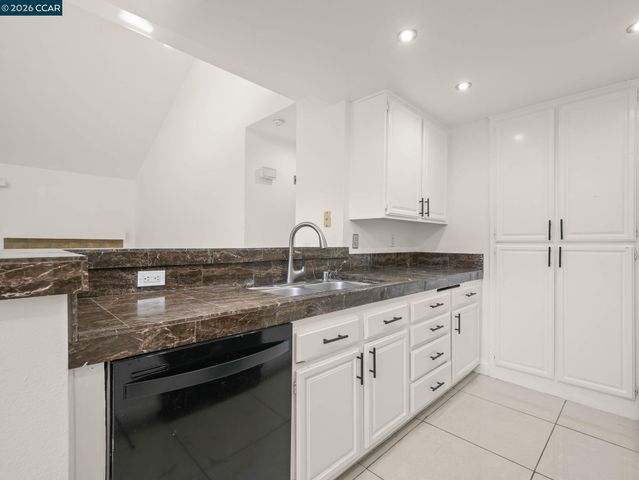6204 Buena Vista Dr B, Newark, CA 94560