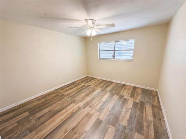 522 27th Avenue N, Texas City, TX 77590