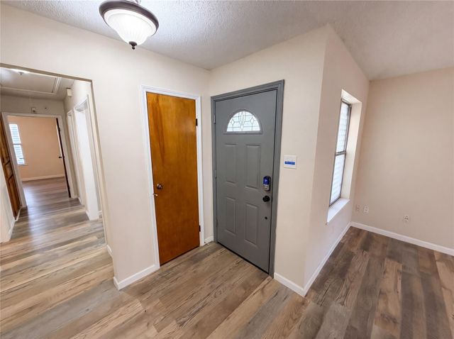 522 27th Avenue N, Texas City, TX 77590