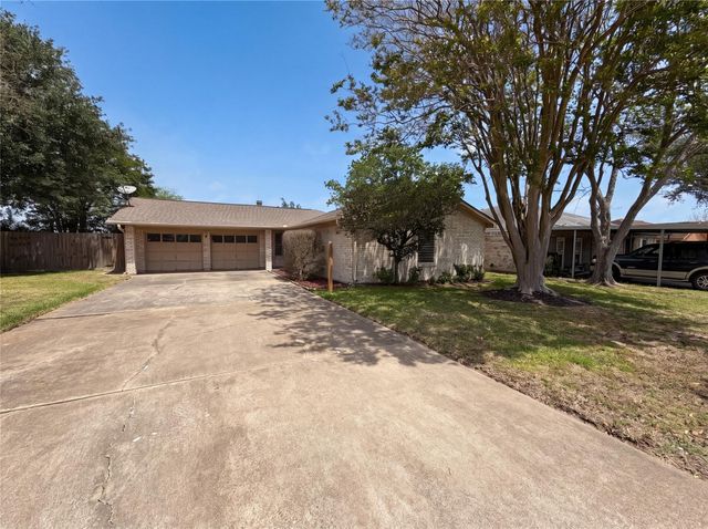 522 27th Avenue N, Texas City, TX 77590
