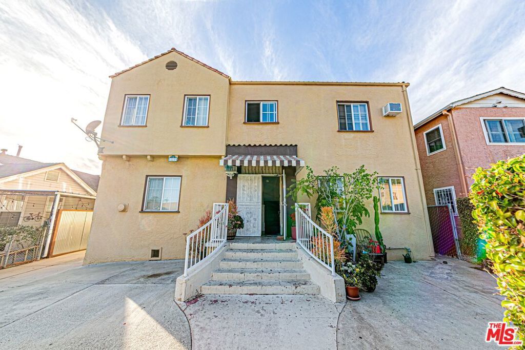 1159 West Boulevard, Los Angeles, CA 90019