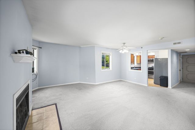 2880 Torrey Pine Lane 1H, Lisle, IL 60532