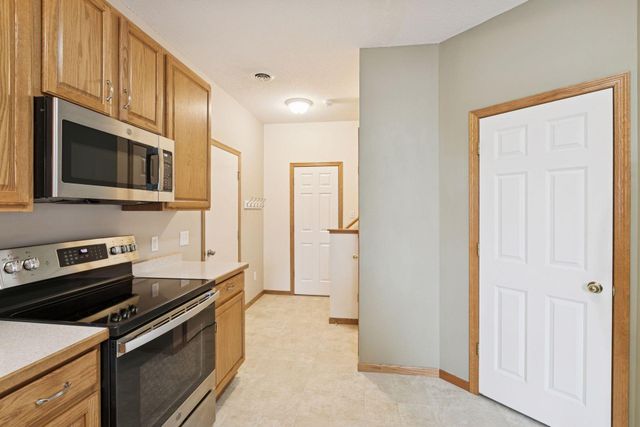 18039 69th Place N, Maple Grove, MN 55311