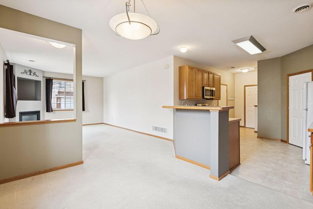 18039 69th Place N, Maple Grove, MN 55311