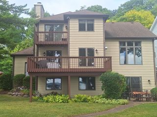 171 Waltonian Terrace, Fox Lake, IL 60020
