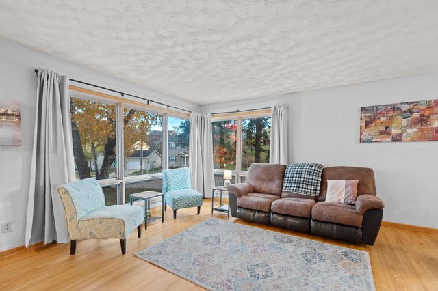 3415 7th Street NW, Rochester, MN 55901