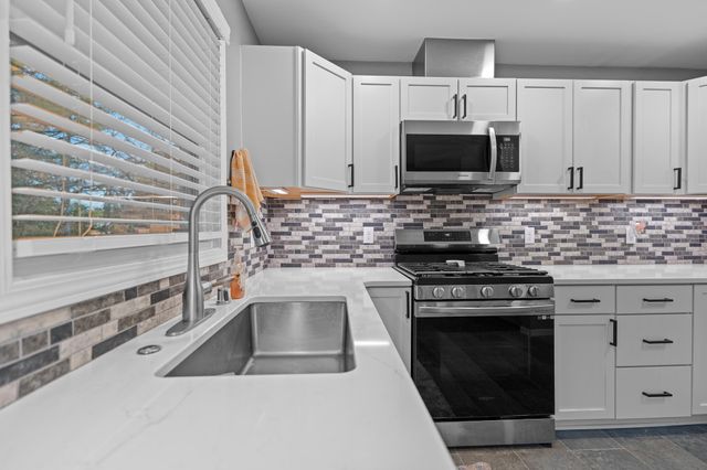 3415 7th Street NW, Rochester, MN 55901