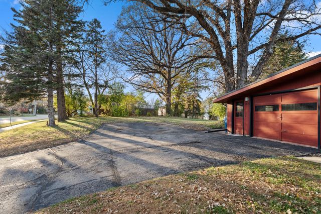 3415 7th Street NW, Rochester, MN 55901