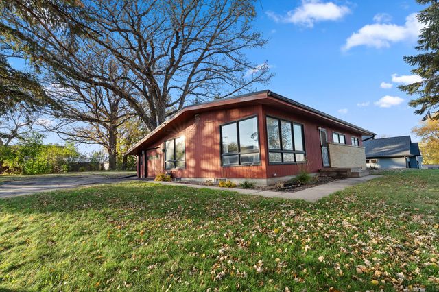 3415 7th Street NW, Rochester, MN 55901