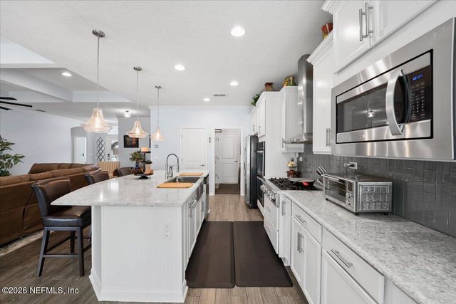 4138 CARRIAGE CROSSING Lane, Orange Park, FL 32065