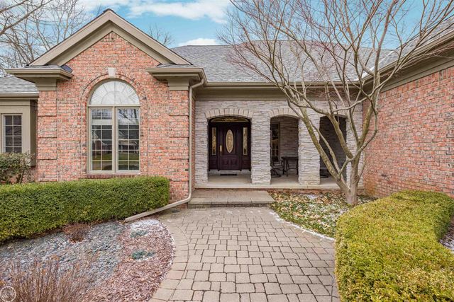 157 Great Pines Drive, Oxford, MI 48371