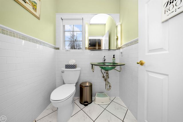 157 Great Pines Drive, Oxford, MI 48371