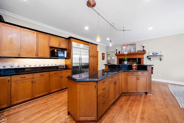 157 Great Pines Drive, Oxford, MI 48371