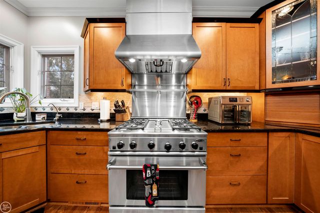 157 Great Pines Drive, Oxford, MI 48371