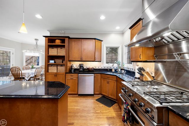 157 Great Pines Drive, Oxford, MI 48371