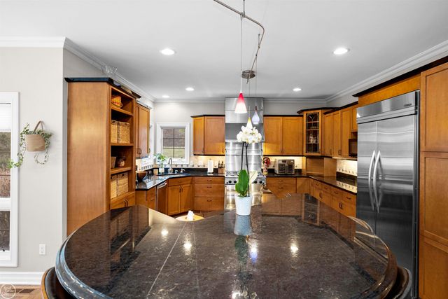 157 Great Pines Drive, Oxford, MI 48371