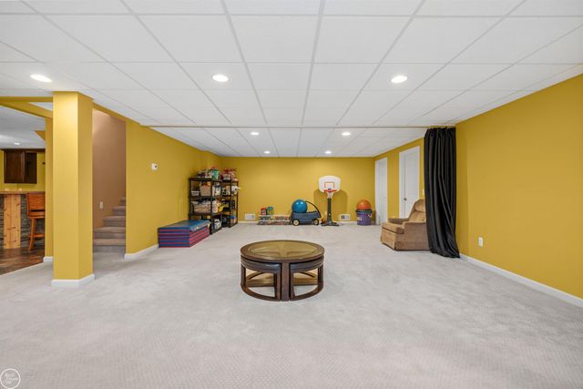 157 Great Pines Drive, Oxford, MI 48371