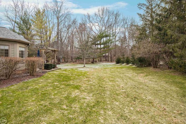 157 Great Pines Drive, Oxford, MI 48371