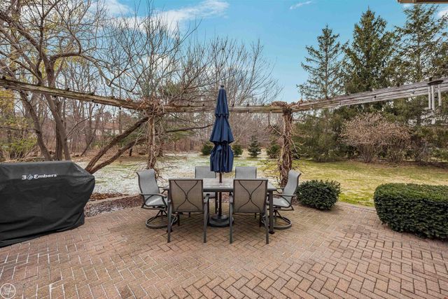 157 Great Pines Drive, Oxford, MI 48371