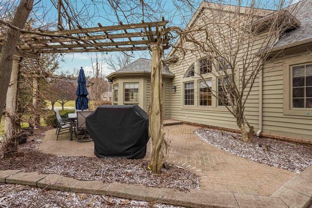 157 Great Pines Drive, Oxford, MI 48371